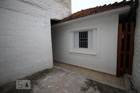 Casa para alugar com 80m², 2 quartos e sem vagaÁrea comum