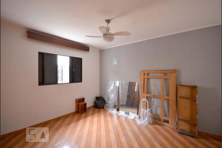 Casa à venda com 180m², 3 quartos e 3 vagas Casa à venda com 180m², 3 quartos e 3 vagasQuarto 3