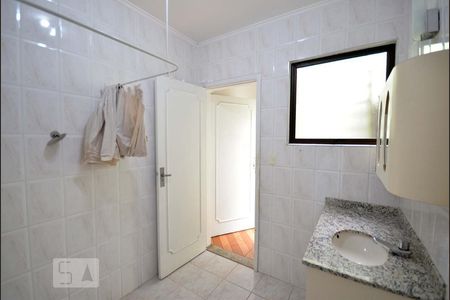 Casa à venda com 180m², 3 quartos e 3 vagas Casa à venda com 180m², 3 quartos e 3 vagasSuite Quarto 1