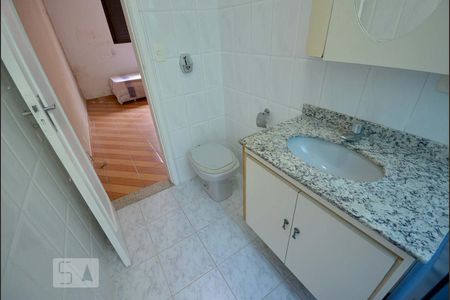 Casa à venda com 180m², 3 quartos e 3 vagas Casa à venda com 180m², 3 quartos e 3 vagasSuite Quarto 2