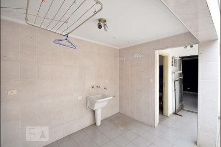 Casa à venda com 180m², 3 quartos e 3 vagas Casa à venda com 180m², 3 quartos e 3 vagasArea de Serviço