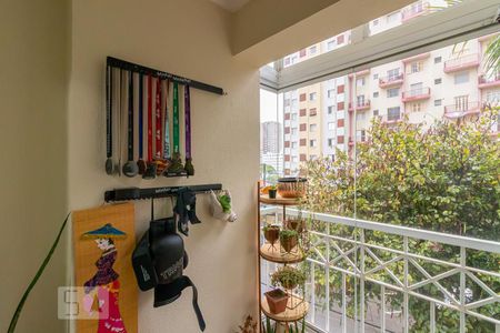 Sacada  de apartamento para alugar com 2 quartos, 54m² em Liberdade, São Paulo