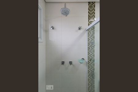 Casa de condomínio à venda com 320m², 4 quartos e 4 vagasBanheiro da Suíte 3