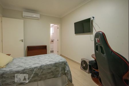 Casa de condomínio à venda com 320m², 4 quartos e 4 vagasSuíte 3