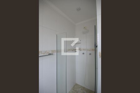 Casa à venda com 170m², 3 quartos e 2 vagasBanheiro