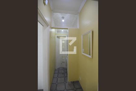 Casa à venda com 170m², 3 quartos e 2 vagasCorredor