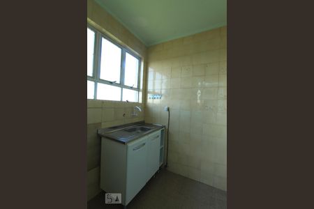 Cozinha de kitnet/studio para alugar com 1 quarto, 40m² em São José, Porto Alegre