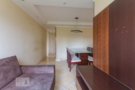 Sala de apartamento para alugar com 2 quartos, 50m² em Vila São Francisco, Mauá
