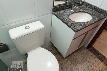 Apartamento à venda com 77m², 3 quartos e 2 vagas Apartamento à venda com 77m², 3 quartos e 2 vagasBanheiro