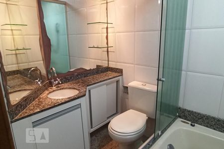 Banheiro suite de apartamento à venda com 3 quartos, 77m² em Quinta da Paineira, São Paulo