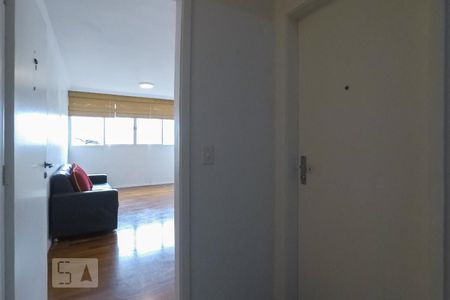 Entrada de apartamento à venda com 2 quartos, 70m² em Vila Mariana, São Paulo