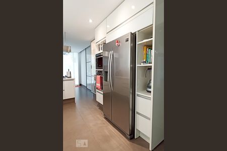 Casa de condomínio à venda com 500m², 5 quartos e 4 vagasCozinha