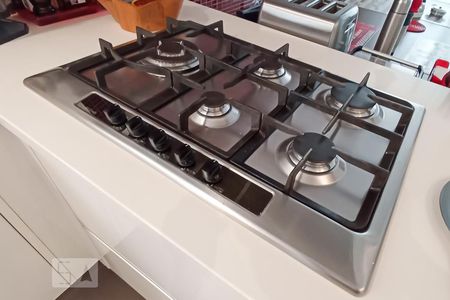 Casa de condomínio à venda com 500m², 5 quartos e 4 vagasDetalhe cozinha - Cooktop