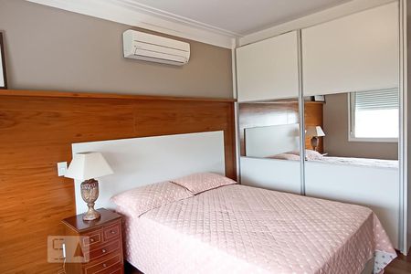 Casa de condomínio à venda com 500m², 5 quartos e 4 vagasSuíte 2