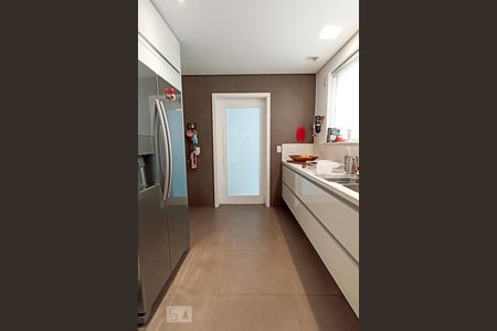 Casa de condomínio à venda com 500m², 5 quartos e 4 vagasCozinha