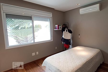 Casa de condomínio à venda com 500m², 5 quartos e 4 vagasSuíte 4