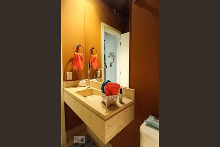 Casa de condomínio à venda com 500m², 5 quartos e 4 vagasLavabo