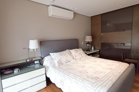 Casa de condomínio à venda com 500m², 5 quartos e 4 vagasSuíte master