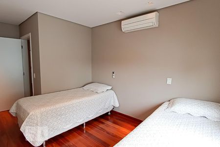 Casa de condomínio à venda com 500m², 5 quartos e 4 vagasSuíte 3