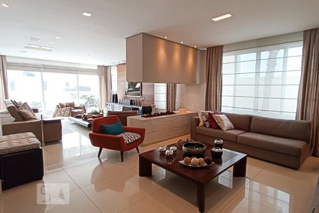 Sala de casa de condomínio à venda com 5 quartos, 500m² em Alphaville Residencial Dois, Barueri