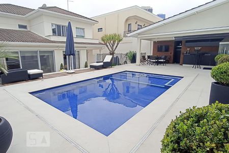 Casa de condomínio à venda com 500m², 5 quartos e 4 vagasPiscina com churrasqueira