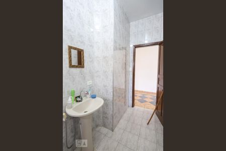 Casa à venda com 190m², 2 quartos e 1 vagaBanheiro