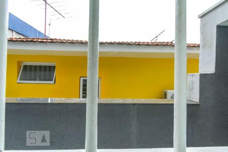 Casa à venda com 160m², 4 quartos e 2 vagas Casa à venda com 160m², 4 quartos e 2 vagasVista