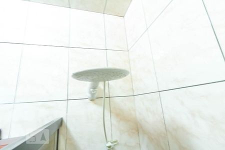 Casa à venda com 160m², 4 quartos e 2 vagas Casa à venda com 160m², 4 quartos e 2 vagasChuveiro