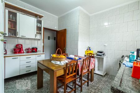 Casa à venda com 160m², 4 quartos e 2 vagas Casa à venda com 160m², 4 quartos e 2 vagasCozinha