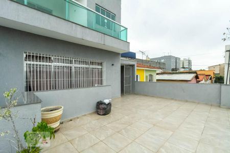 Casa à venda com 160m², 4 quartos e 2 vagas Casa à venda com 160m², 4 quartos e 2 vagasVaranda