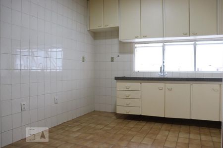 Apartamento para alugar com 107m², 3 quartos e 1 vagaCozinha