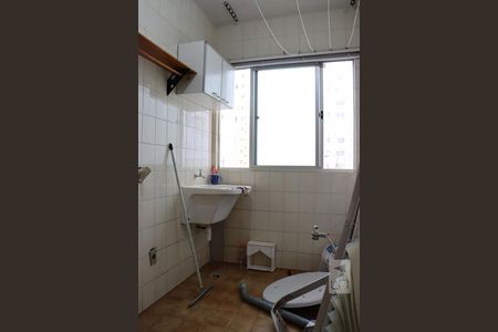 Apartamento para alugar com 107m², 3 quartos e 1 vagaÁrea de Serviço