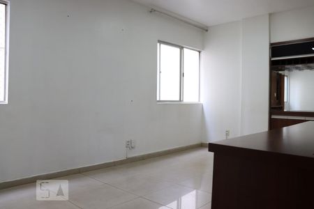 Sala de apartamento para alugar com 3 quartos, 107m² em Setor Bela Vista, Goiânia