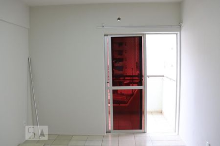 Suíte de apartamento para alugar com 3 quartos, 107m² em Setor Bela Vista, Goiânia