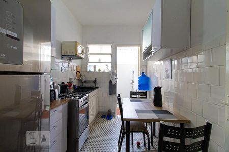 Apartamento à venda com 56m², 1 quarto e sem vaga Apartamento à venda com 56m², 1 quarto e sem vagaCozinha