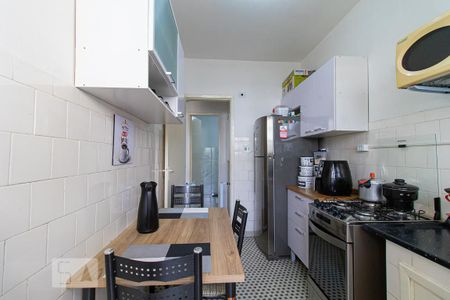 Apartamento à venda com 56m², 1 quarto e sem vaga Apartamento à venda com 56m², 1 quarto e sem vagaCozinha