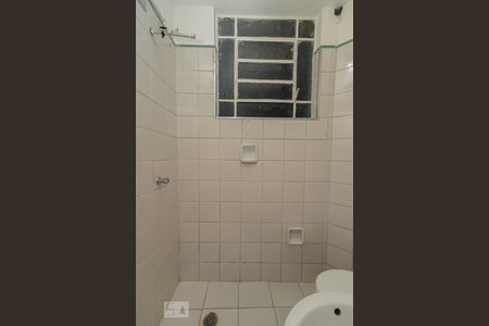 Banheiro de apartamento para alugar com 1 quarto, 21m² em Consolação, São Paulo