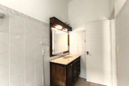 Banheiro da Suíte de casa de condomínio para alugar com 3 quartos, 237m² em Jardim Europa, Jundiaí