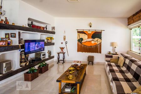 Sala de casa à venda com 3 quartos, 300m² em Bairro das Palmeiras, Campinas