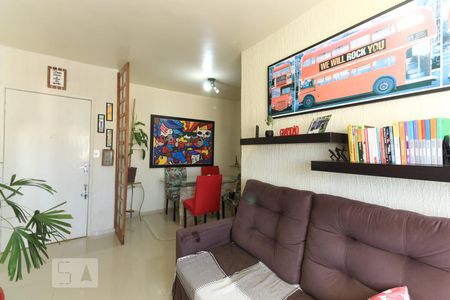 Sala de apartamento à venda com 2 quartos, 48m² em Vila Nova, Porto Alegre