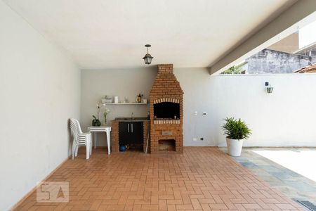 Casa à venda com 297m², 3 quartos e 2 vagasChurrasqueira