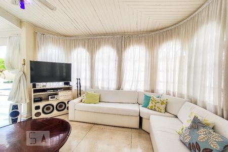 Casa à venda com 750m², 5 quartos e 5 vagasVaranda