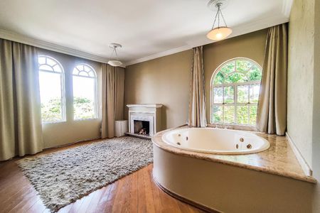 Casa à venda com 750m², 5 quartos e 5 vagasSuíte 2 - Master