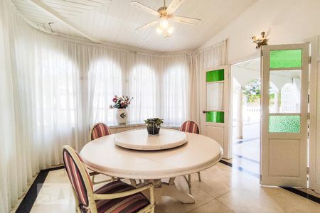 Casa à venda com 750m², 5 quartos e 5 vagasSala de Almoço