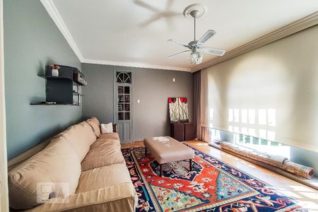 Casa à venda com 750m², 5 quartos e 5 vagasSala Íntima