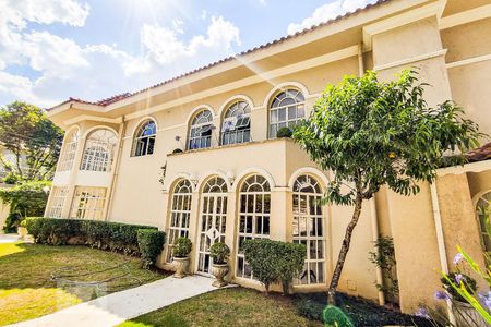 Casa à venda com 750m², 5 quartos e 5 vagasÁrea Externa / Jardim