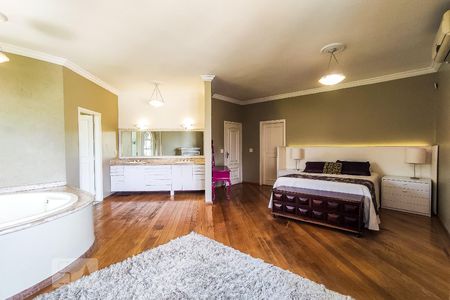 Casa à venda com 750m², 5 quartos e 5 vagasSuíte 2 - Master