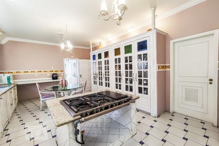 Casa à venda com 750m², 5 quartos e 5 vagasCozinha