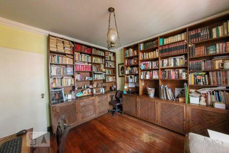 Casa à venda com 410m², 5 quartos e 4 vagas Casa à venda com 410m², 5 quartos e 4 vagasSala 2