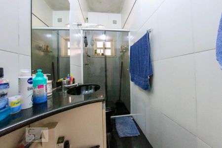 Casa à venda com 410m², 5 quartos e 4 vagas Casa à venda com 410m², 5 quartos e 4 vagasBanheiro da Suíte 2